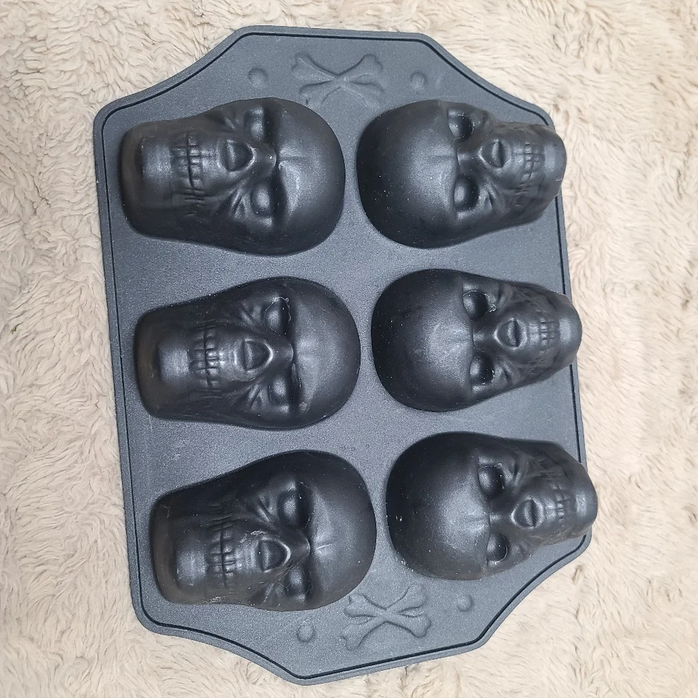 Skull Metal Baking Pan Mold - Black Skeleton Baking Pan, Cakelet, Cupcake